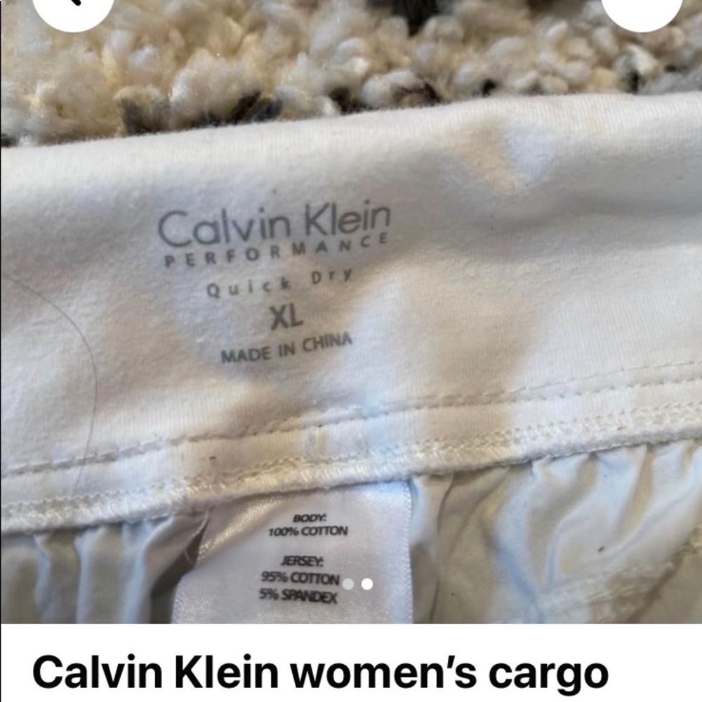Women’s XL white Calvin Klein cargo shorts